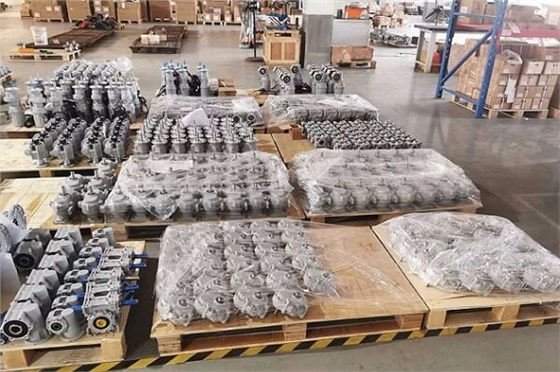 艾思捷洗車機減速機發(fā)貨青島.jpg